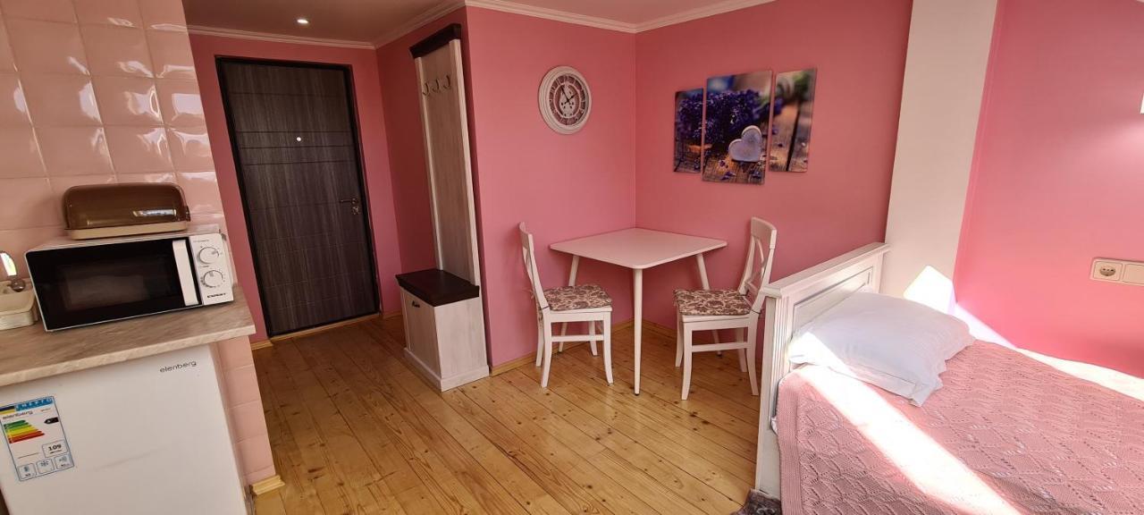 Apartamento Аpartment For Lady Chernivtsi Exterior foto